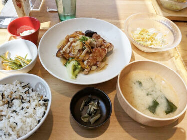 【池袋】ルミネの「おぼんdeごはん」で鶏の唐揚げ湯葉あんかけ定食を食べてきました！